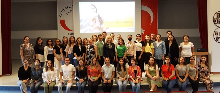 , &#8220;Çalışma Yaşamında Motivasyon ve Verimlilik&#8221; ve &#8220;Kurum İçi İletişim Becerileri&#8221; Semineri