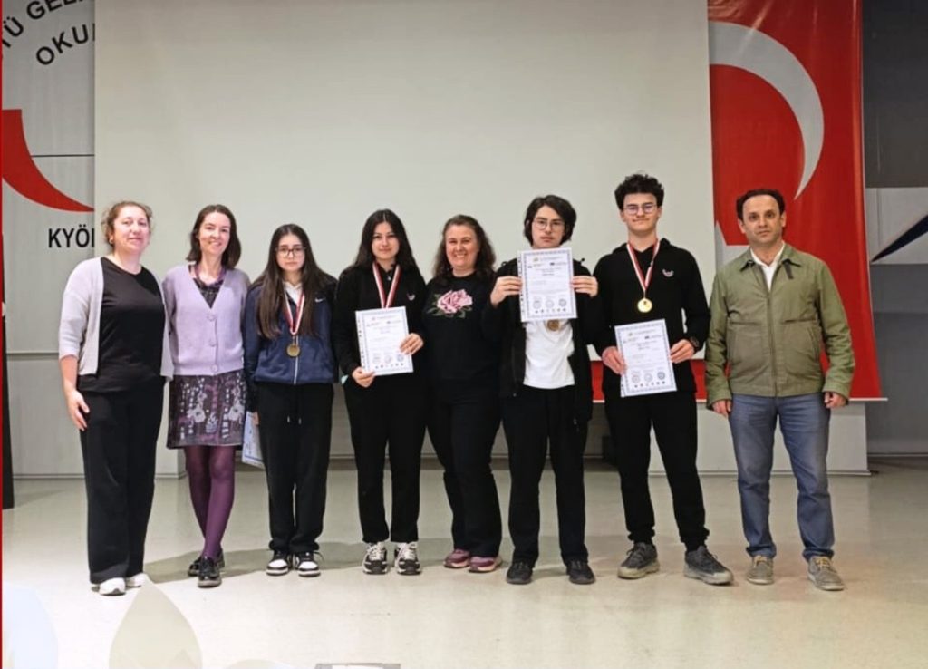 , Lise Öğrencilerimizden Bilim Alanında Büyük Başarı…
